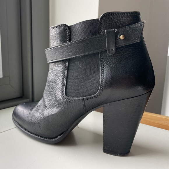 Madewell Lonnie Strap Black Stacked Heel Ankle Bootie - Picture 5 of 10